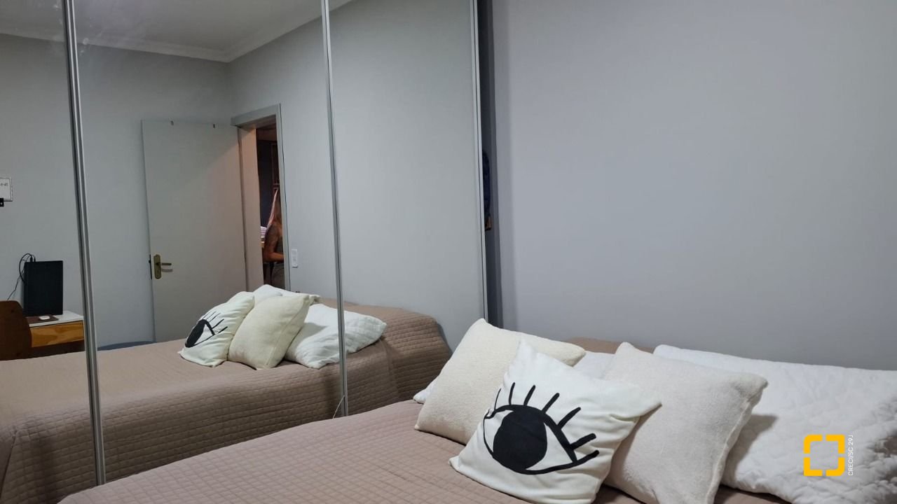 Apartamento com 56m², 3 quartos (sendo 1 suíte), 1 garagem, no bairro Campeche em Florianópolis
