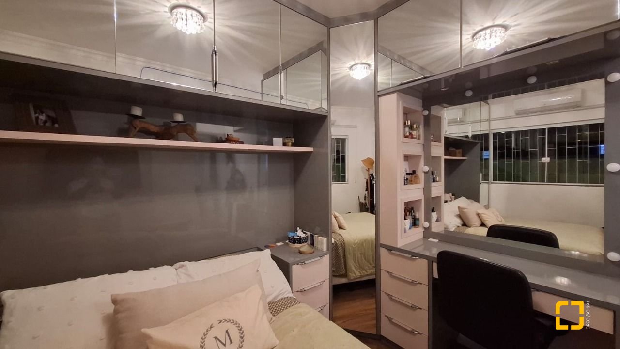Apartamento com 56m², 3 quartos (sendo 1 suíte), 1 garagem, no bairro Campeche em Florianópolis