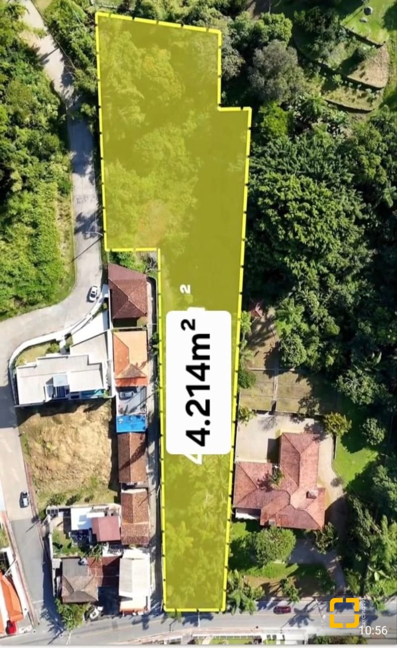 Terreno com 4214m², no bairro Ponta de Baixo em São José