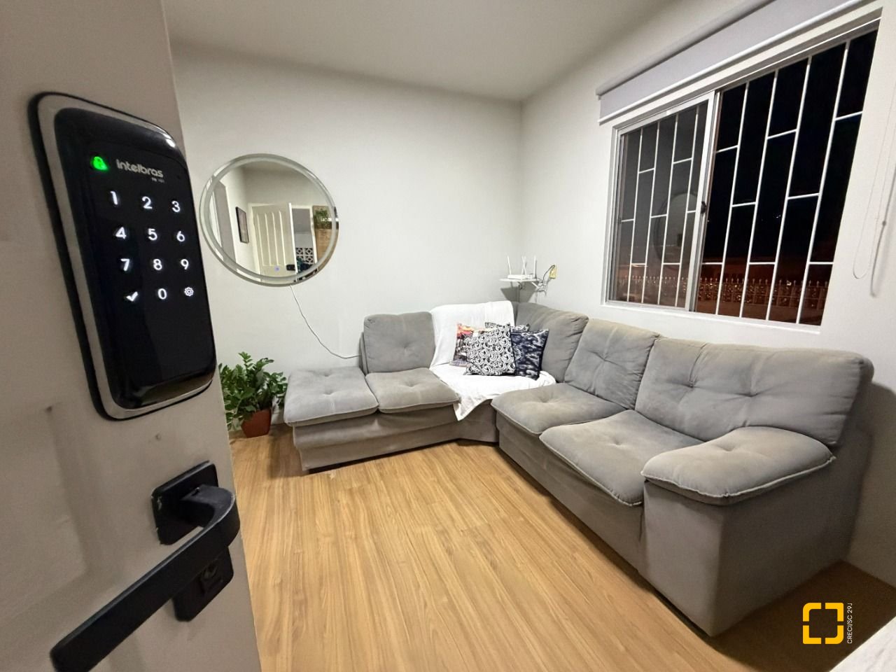 Casa com 63m², 3 quartos, 3 garagens, no bairro Forquilhas em São José