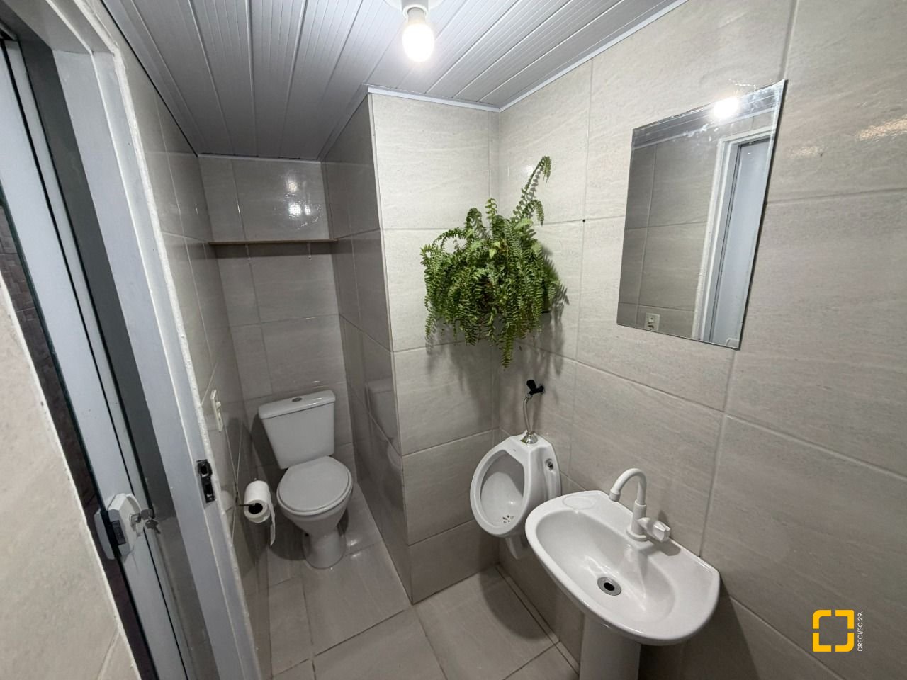 Casa com 63m², 3 quartos, 3 garagens, no bairro Forquilhas em São José