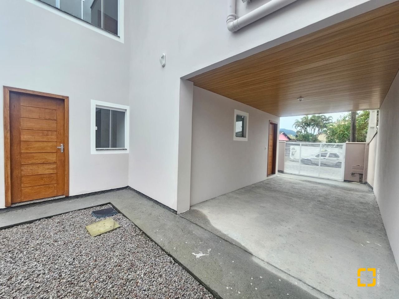 Casa com 109m², 3 quartos (sendo 1 suíte), 2 garagens, no bairro Rio Caveiras em Biguaçu