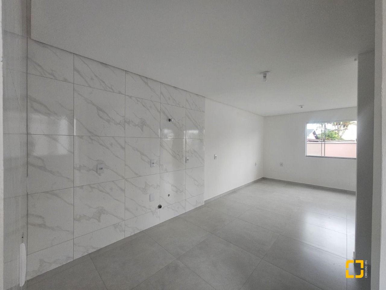 Casa com 109m², 3 quartos (sendo 1 suíte), 2 garagens, no bairro Rio Caveiras em Biguaçu