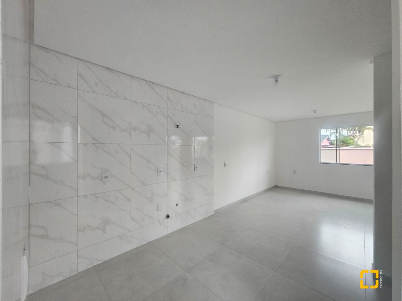 Casa com 109m², 3 quartos (sendo 1 suíte), 2 garagens, no bairro Rio Caveiras em Biguaçu