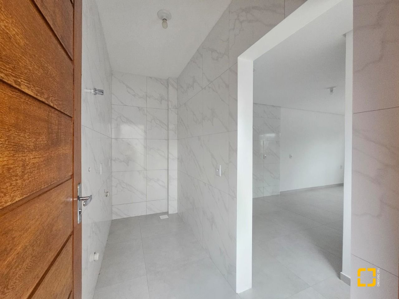 Casa com 109m², 3 quartos (sendo 1 suíte), 2 garagens, no bairro Rio Caveiras em Biguaçu