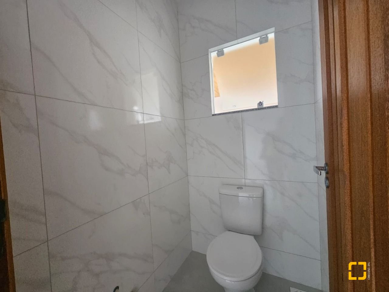 Casa com 109m², 3 quartos (sendo 1 suíte), 2 garagens, no bairro Rio Caveiras em Biguaçu