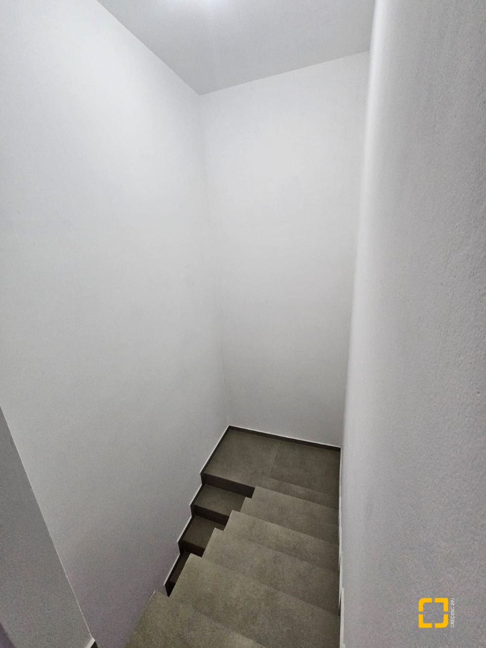 Casa com 89m², 3 quartos (sendo 1 suíte), 2 garagens, no bairro Rio Caveiras em Biguaçu