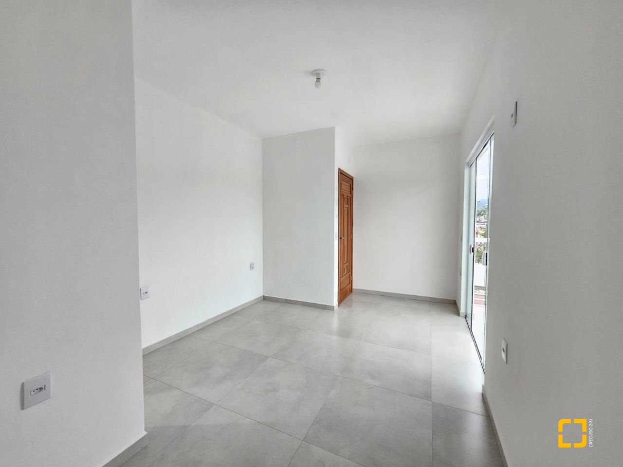 Casa com 89m², 3 quartos (sendo 1 suíte), 2 garagens, no bairro Rio Caveiras em Biguaçu
