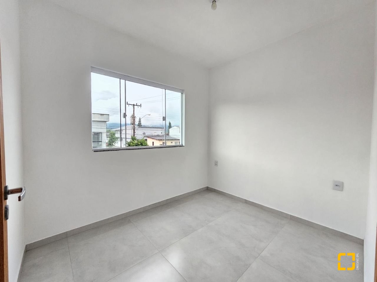 Casa com 89m², 3 quartos (sendo 1 suíte), 2 garagens, no bairro Rio Caveiras em Biguaçu