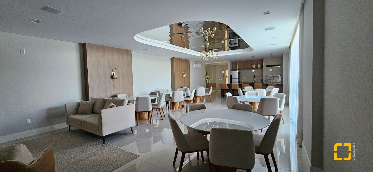 Apartamento com 113m², 6 quartos (sendo 3 suítes), 2 garagens, no bairro Kobrasol em São José