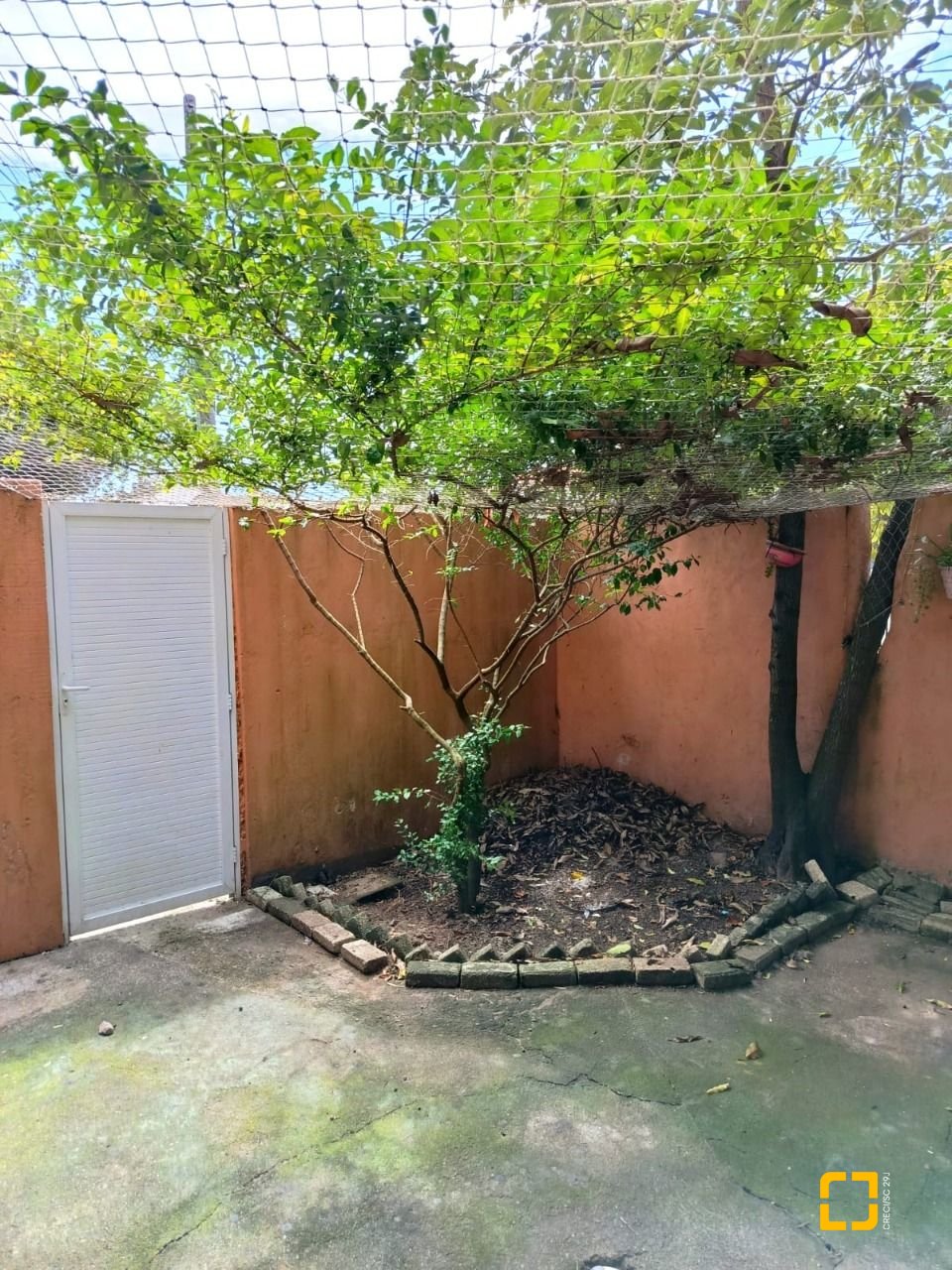 Casa com 74m², 3 quartos (sendo 1 suíte), 3 garagens, no bairro Ingleses em Florianópolis