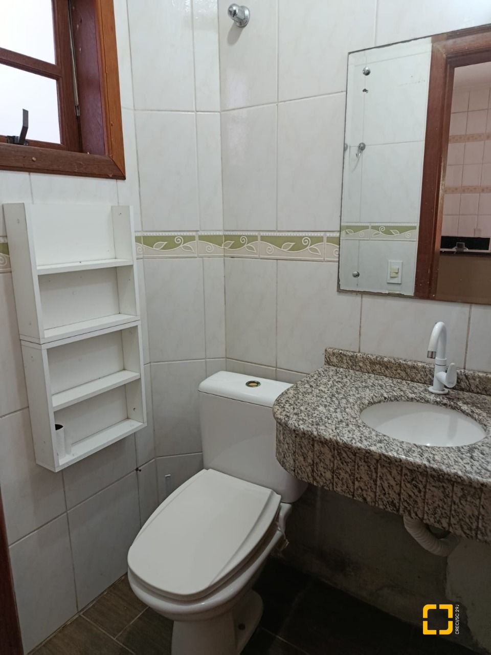 Casa com 74m², 3 quartos (sendo 1 suíte), 3 garagens, no bairro Ingleses em Florianópolis