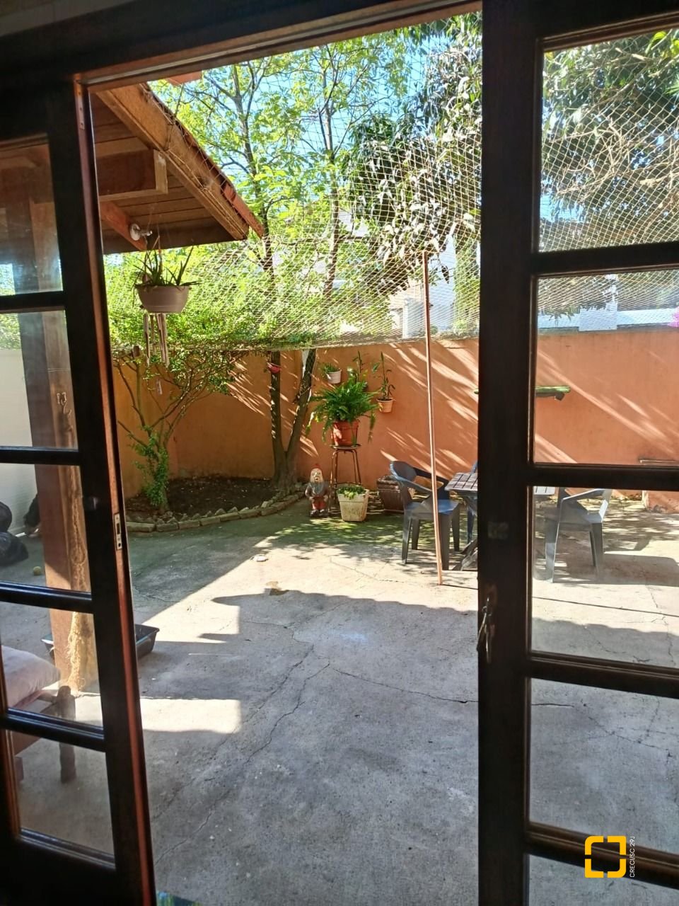 Casa com 74m², 3 quartos (sendo 1 suíte), 3 garagens, no bairro Ingleses em Florianópolis