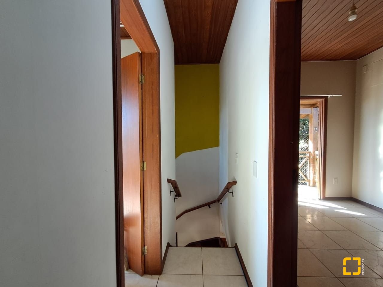 Casa com 74m², 3 quartos (sendo 1 suíte), 3 garagens, no bairro Ingleses em Florianópolis
