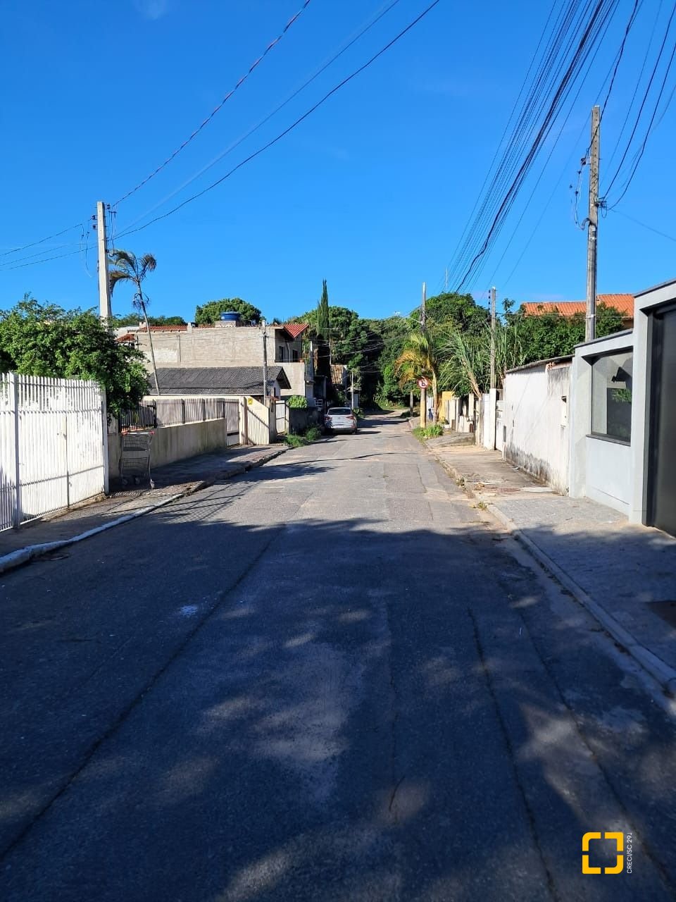 Casa com 74m², 3 quartos (sendo 1 suíte), 3 garagens, no bairro Ingleses em Florianópolis