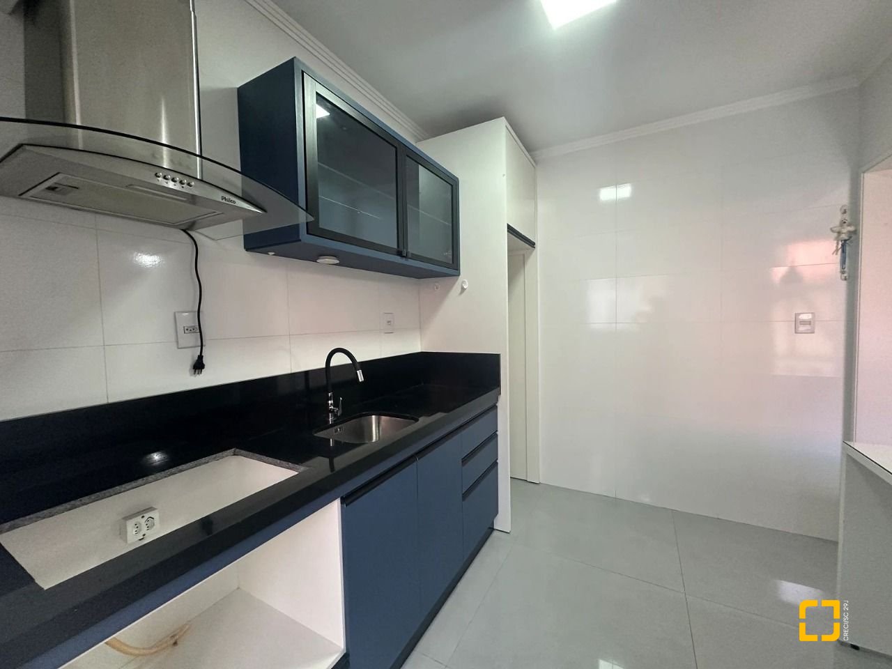 Apartamento com 54m², 2 quartos, 1 garagem, no bairro Kobrasol em São José