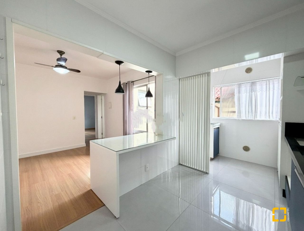 Apartamento com 54m², 2 quartos, 1 garagem, no bairro Kobrasol em São José