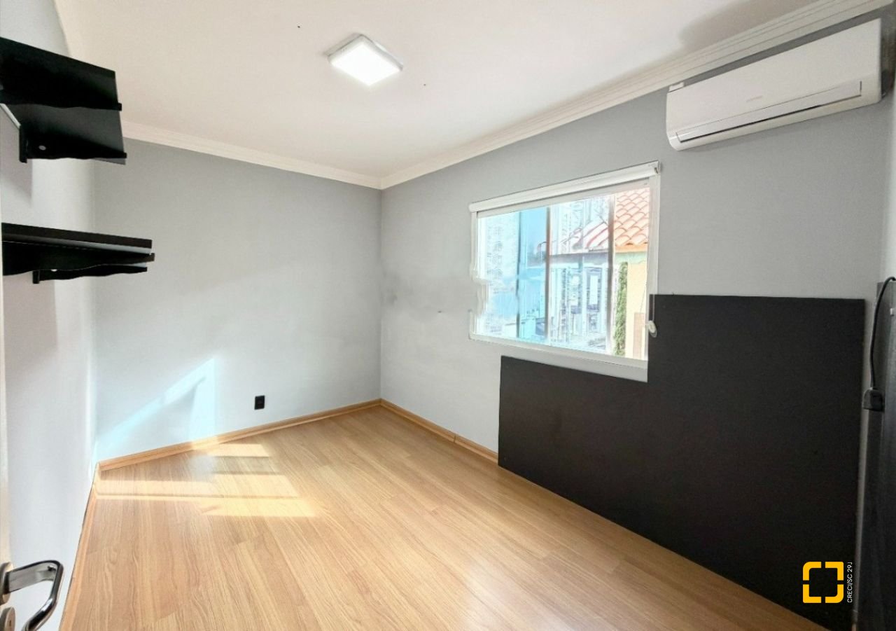 Apartamento com 54m², 2 quartos, 1 garagem, no bairro Kobrasol em São José