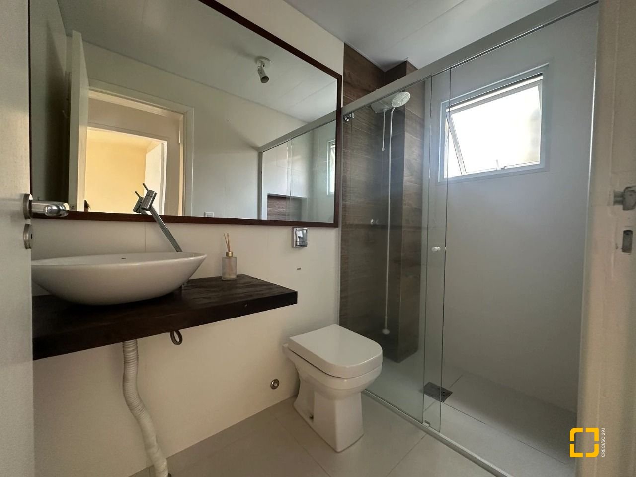 Apartamento com 54m², 2 quartos, 1 garagem, no bairro Kobrasol em São José