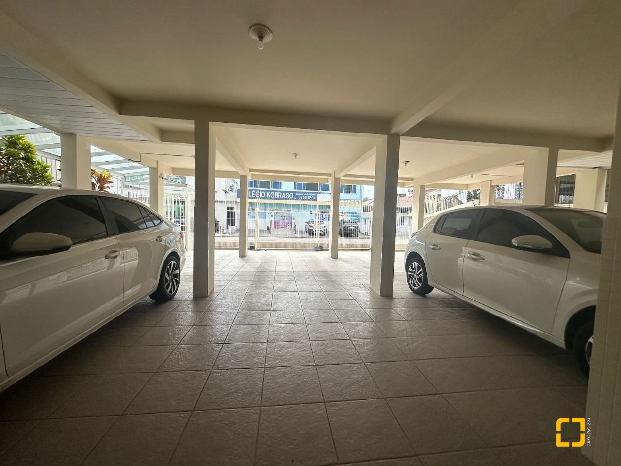 Apartamento com 54m², 2 quartos, 1 garagem, no bairro Kobrasol em São José