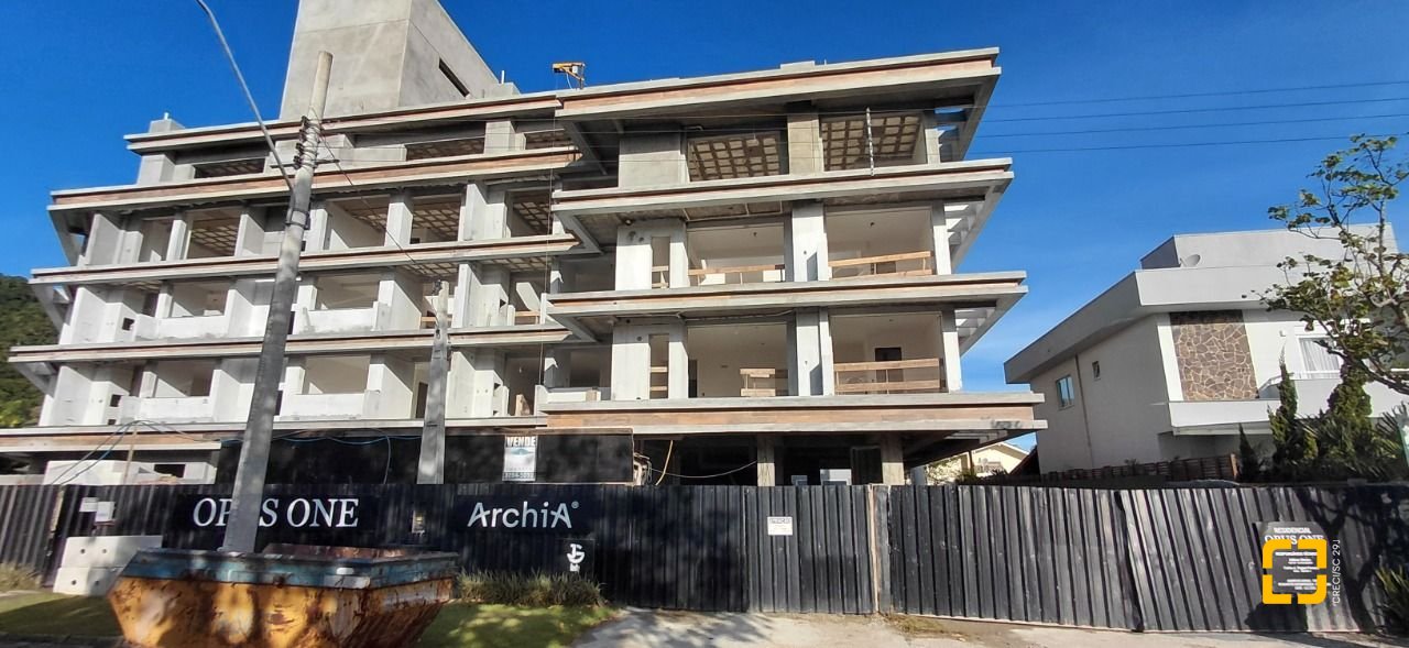 Apartamento com 49m², 1 quarto, 1 garagem, no bairro Cachoeira do Bom Jesus em Florianópolis