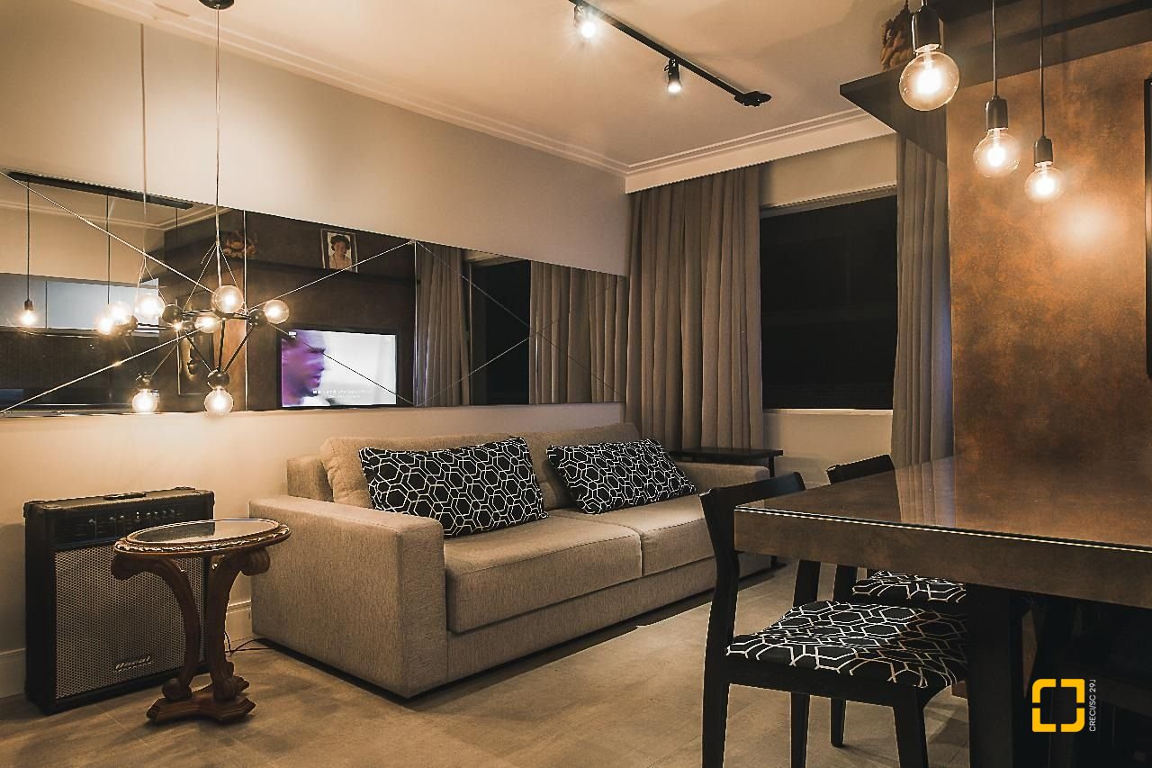 Apartamento com 61m², 2 quartos, 1 garagem, no bairro Centro em Florianópolis