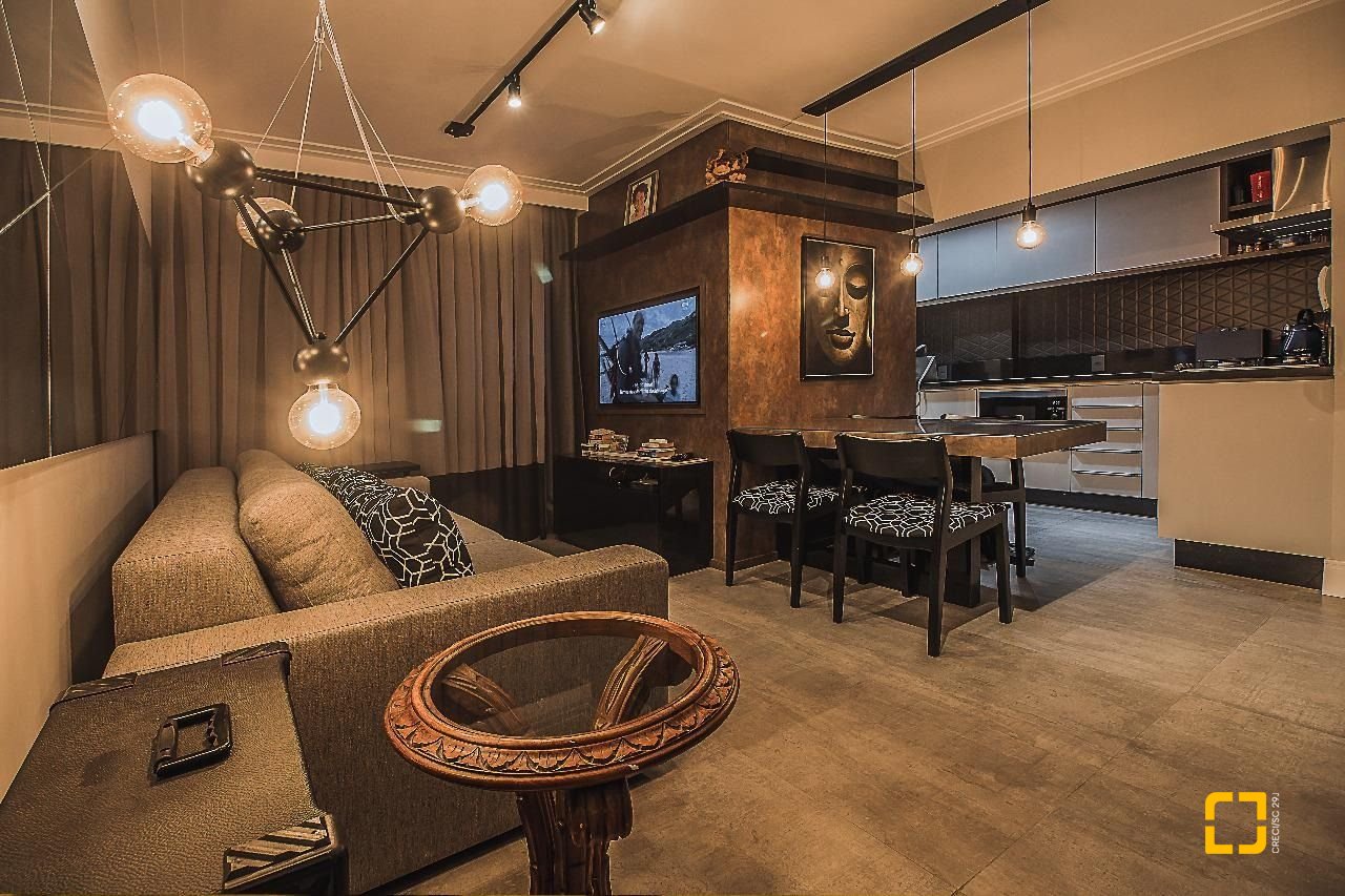 Apartamento com 61m², 2 quartos, 1 garagem, no bairro Centro em Florianópolis