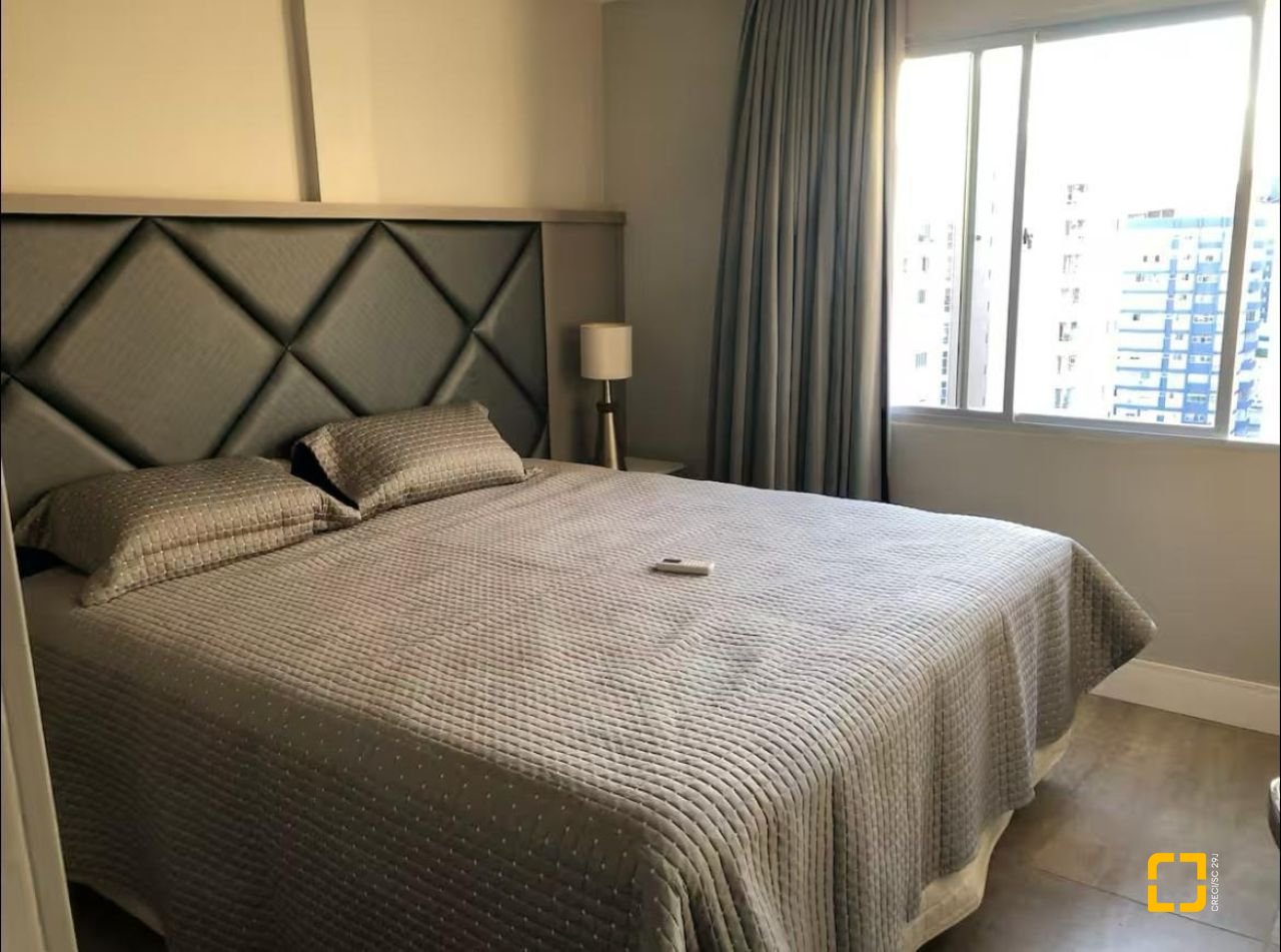 Apartamento com 61m², 2 quartos, 1 garagem, no bairro Centro em Florianópolis