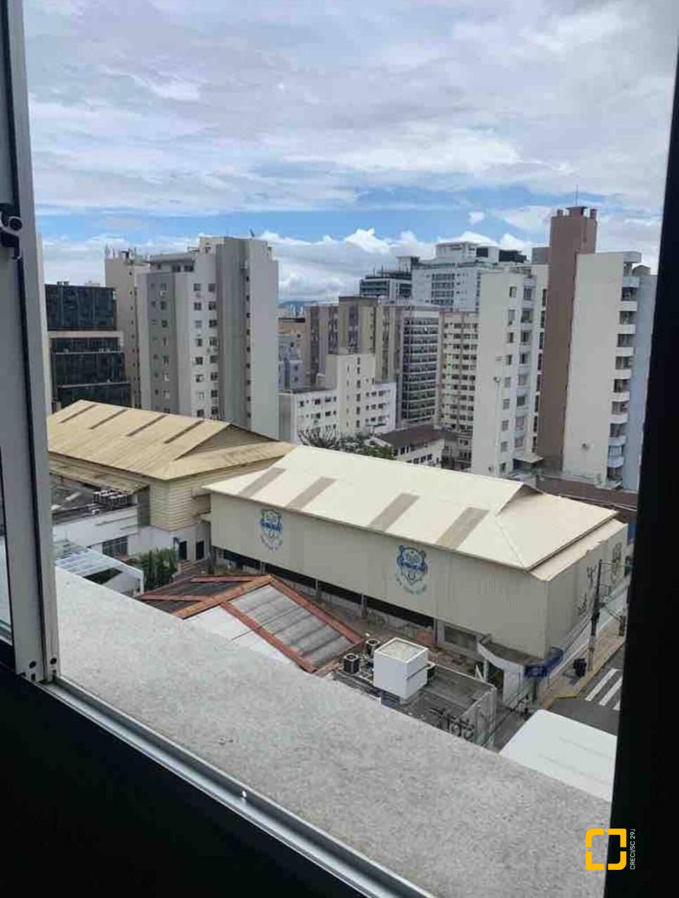 Apartamento com 61m², 2 quartos, 1 garagem, no bairro Centro em Florianópolis