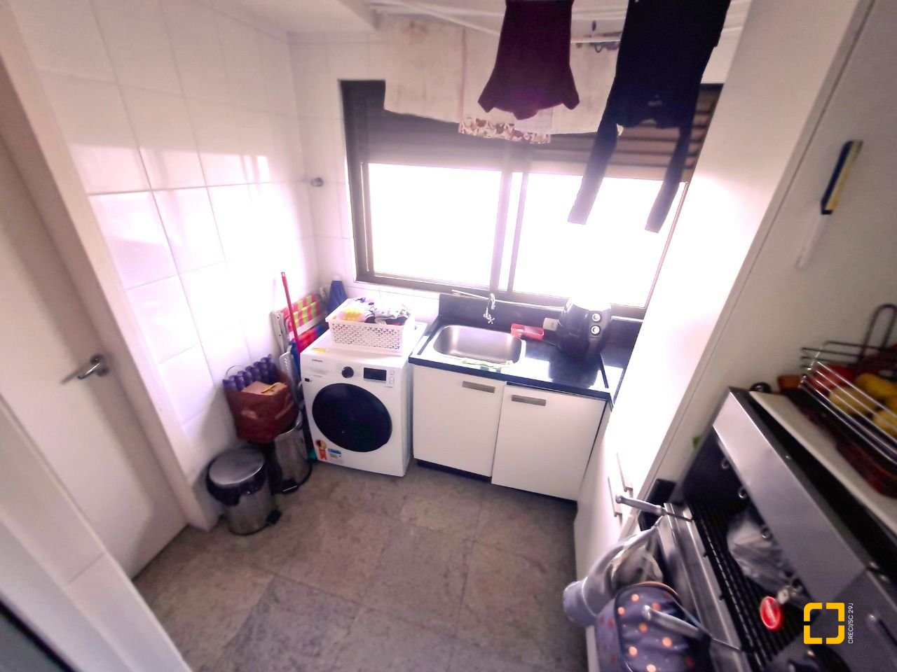 Apartamento com 126m², 4 quartos (sendo 1 suíte), 2 garagens, no bairro Estreito em Florianópolis