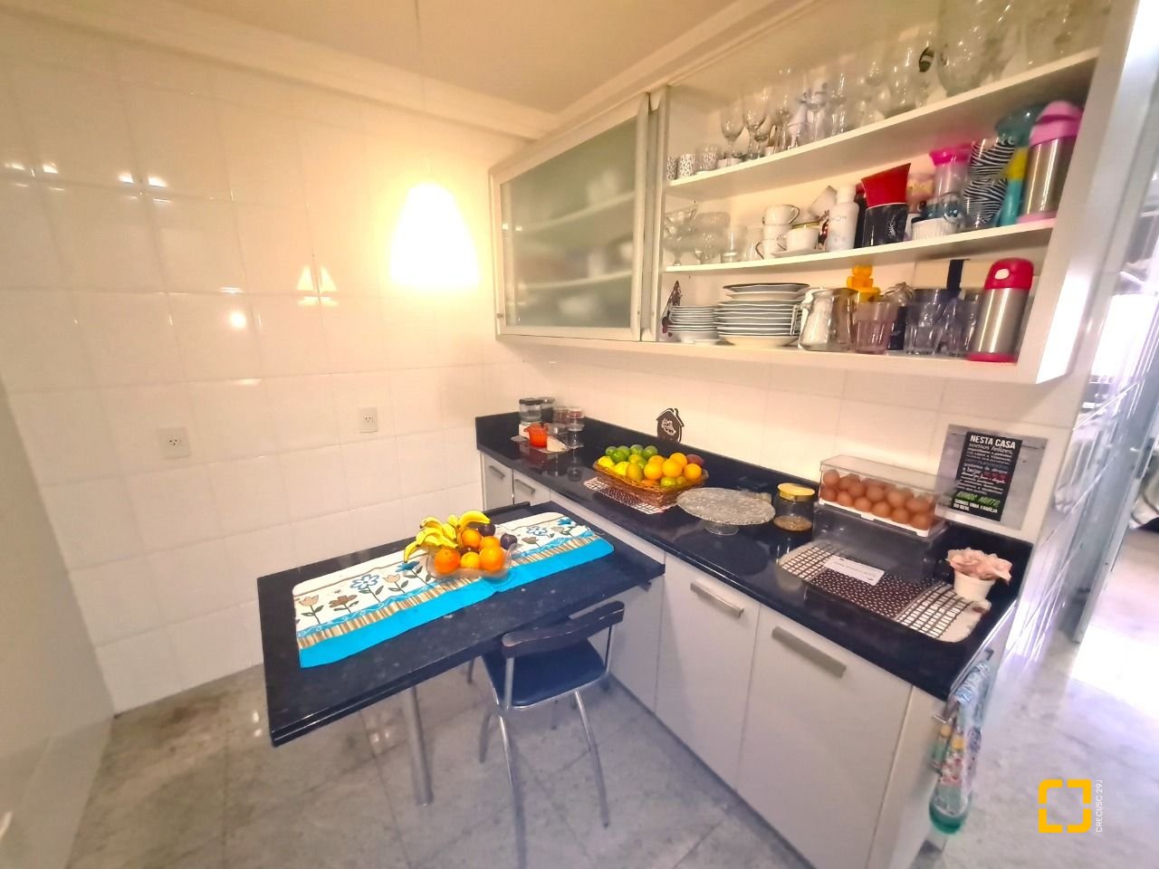 Apartamento com 126m², 4 quartos (sendo 1 suíte), 2 garagens, no bairro Estreito em Florianópolis