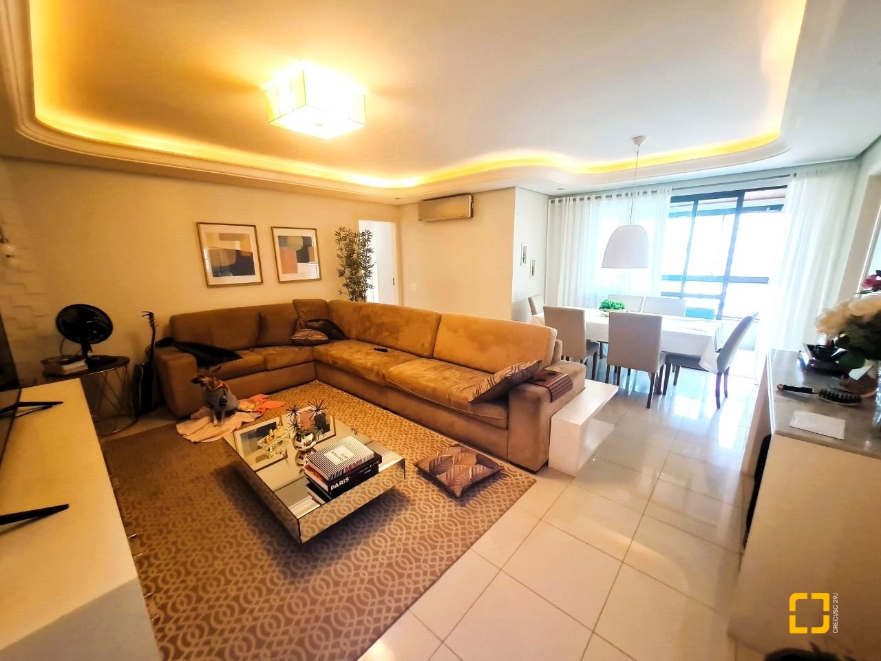 Apartamento com 126m², 4 quartos (sendo 1 suíte), 2 garagens, no bairro Estreito em Florianópolis