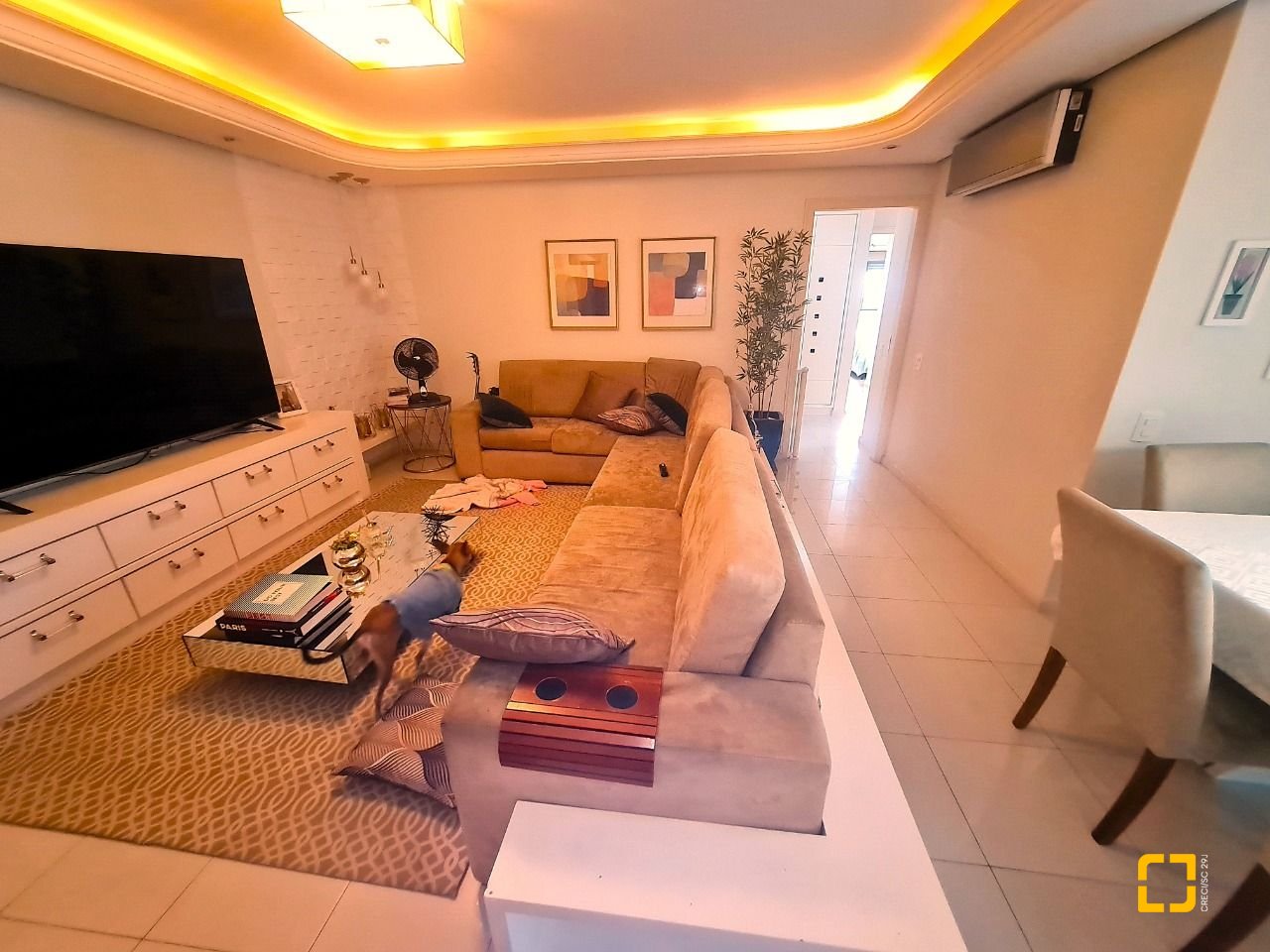Apartamento com 126m², 4 quartos (sendo 1 suíte), 2 garagens, no bairro Estreito em Florianópolis