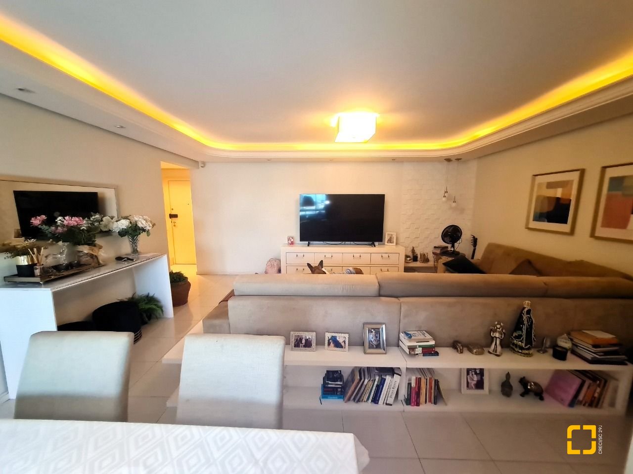 Apartamento com 126m², 4 quartos (sendo 1 suíte), 2 garagens, no bairro Estreito em Florianópolis