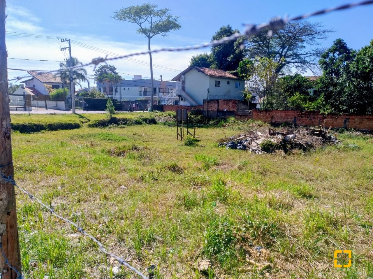 Terreno com 1296m², no bairro Ingleses em Florianópolis