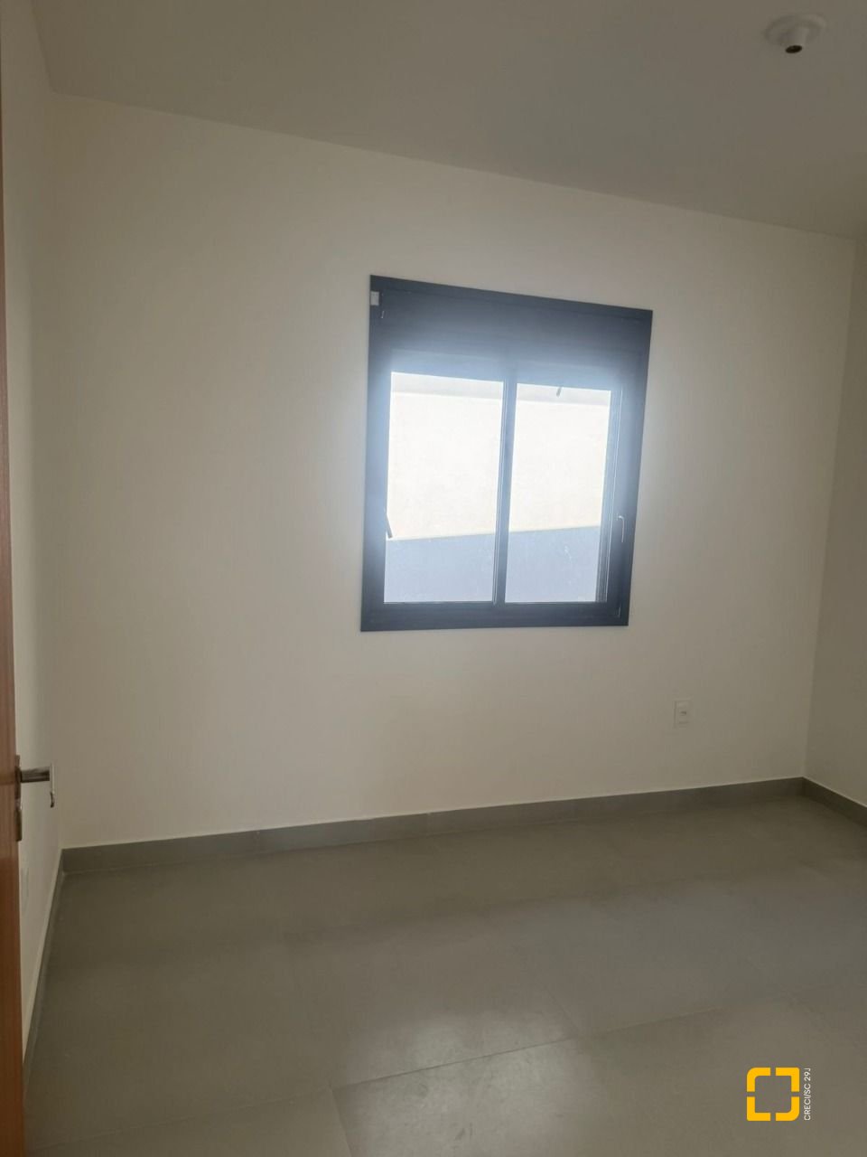 Casa com 107m², 3 quartos (sendo 1 suíte), 1 garagem, no bairro Potecas em São José