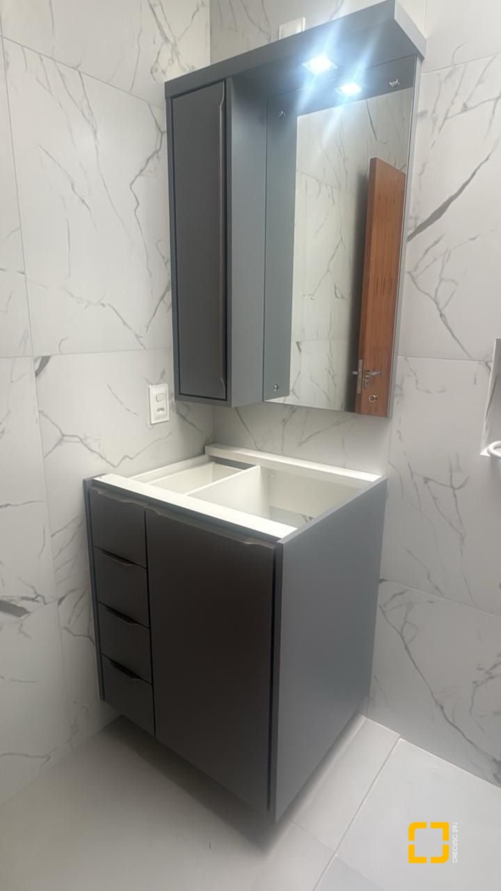 Casa com 107m², 3 quartos (sendo 1 suíte), 1 garagem, no bairro Potecas em São José