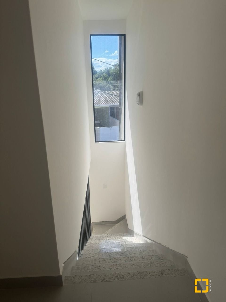 Casa com 107m², 3 quartos (sendo 1 suíte), 1 garagem, no bairro Potecas em São José