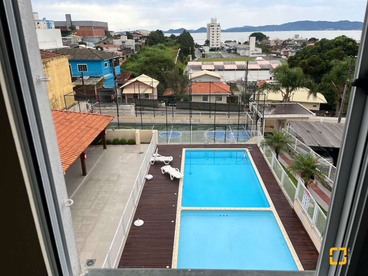 Apartamento com 55m², 2 quartos, 1 garagem, no bairro Serraria em São José