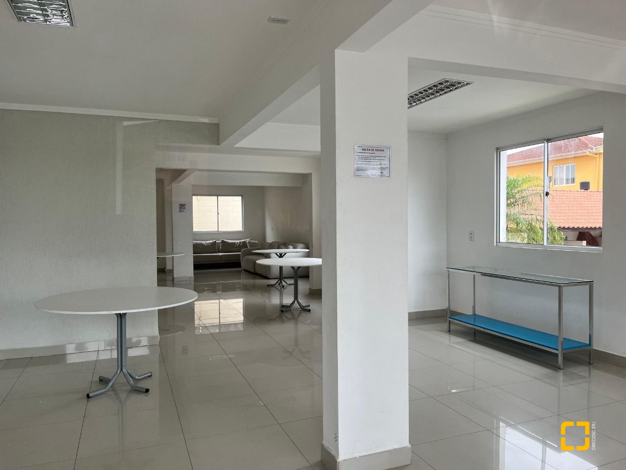 Apartamento com 55m², 2 quartos, 1 garagem, no bairro Serraria em São José