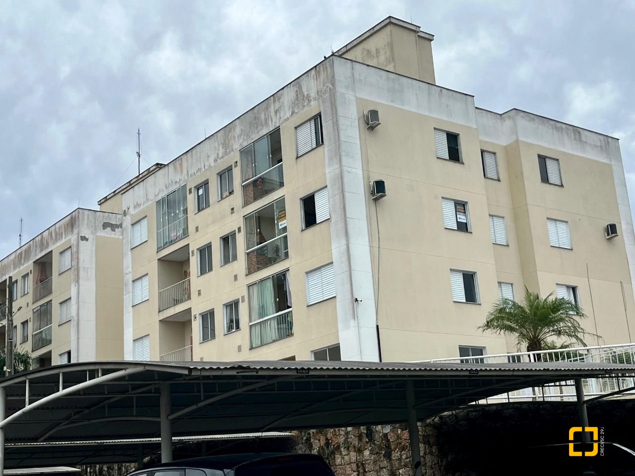 Apartamento com 55m², 2 quartos, 1 garagem, no bairro Serraria em São José