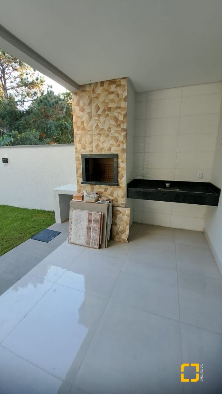 Casa com 140m², 4 quartos (sendo 1 suíte), 2 garagens, no bairro Ingleses em Florianópolis