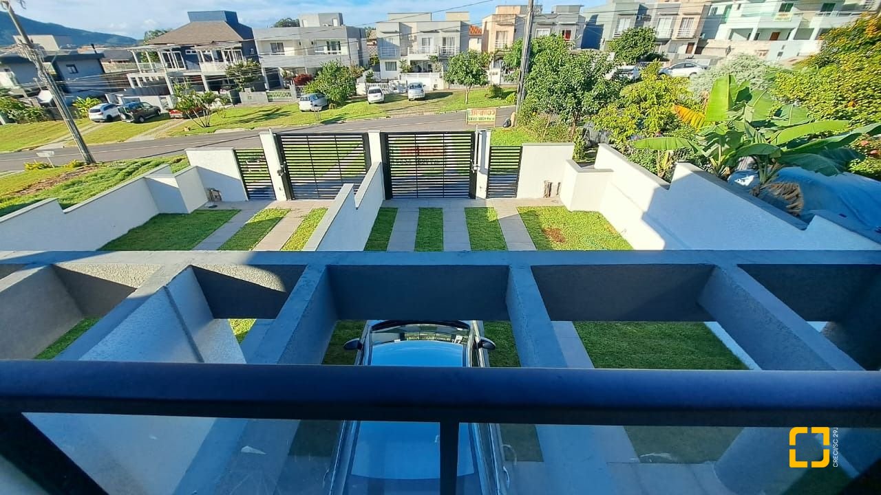 Casa com 140m², 4 quartos (sendo 1 suíte), 2 garagens, no bairro Ingleses em Florianópolis