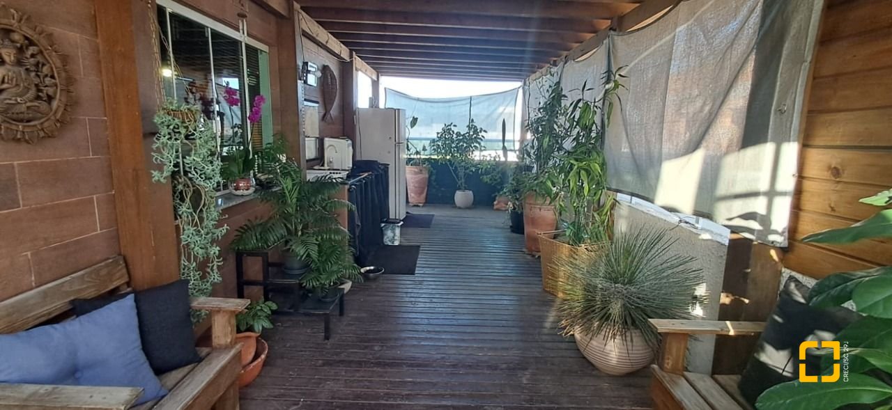 Cobertura com 107m², 4 quartos (sendo 2 suítes), 1 garagem, no bairro Ingleses em Florianópolis