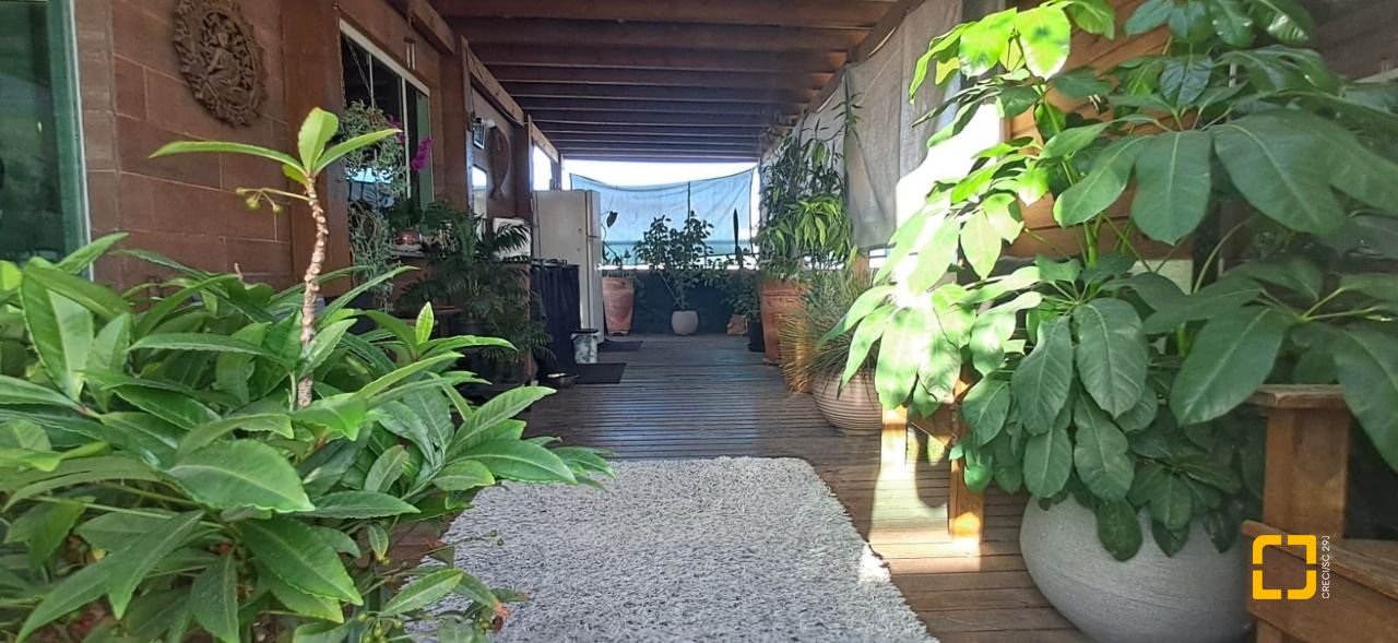 Cobertura com 107m², 4 quartos (sendo 2 suítes), 1 garagem, no bairro Ingleses em Florianópolis