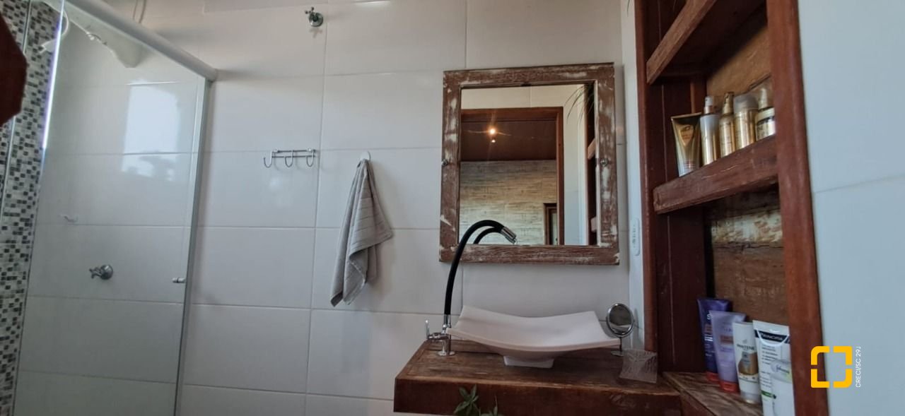 Cobertura com 107m², 4 quartos (sendo 2 suítes), 1 garagem, no bairro Ingleses em Florianópolis