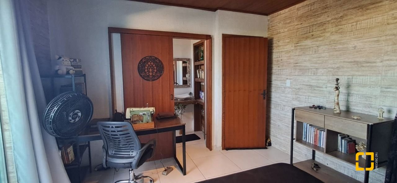 Cobertura com 107m², 4 quartos (sendo 2 suítes), 1 garagem, no bairro Ingleses em Florianópolis