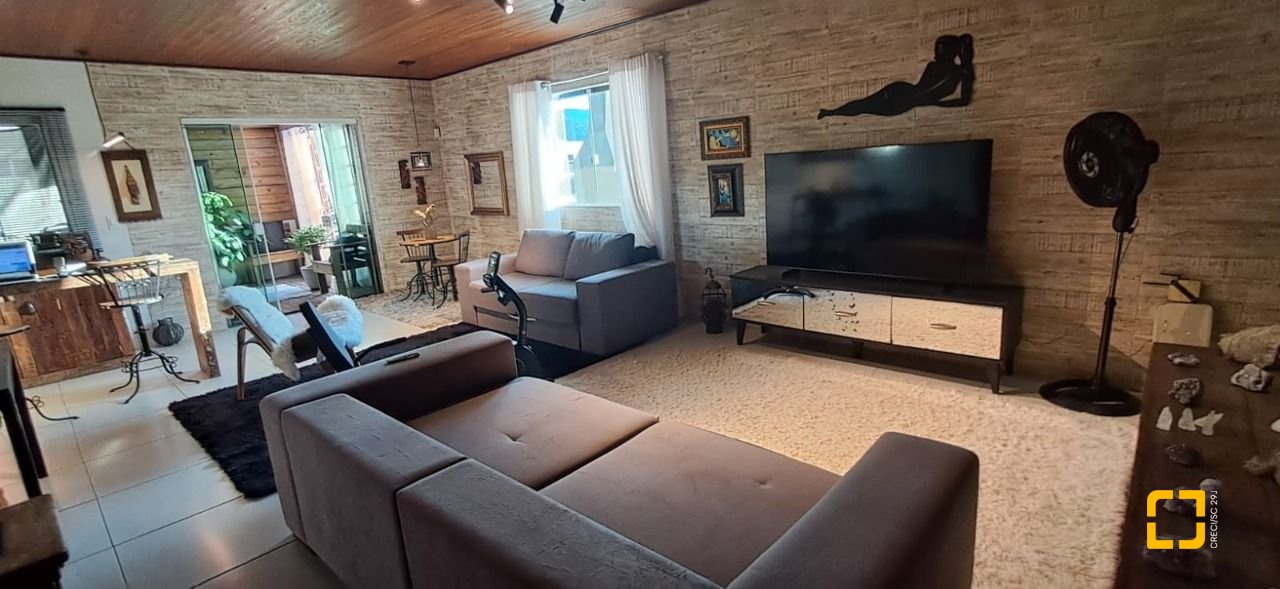 Cobertura com 107m², 4 quartos (sendo 2 suítes), 1 garagem, no bairro Ingleses em Florianópolis