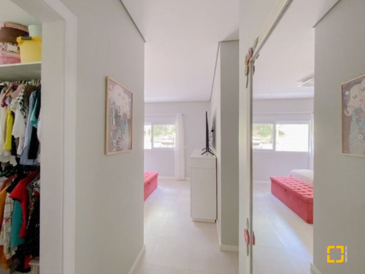 Casa com 200m², 4 quartos (sendo 1 suíte), 2 garagens, no bairro Ratones em Florianópolis