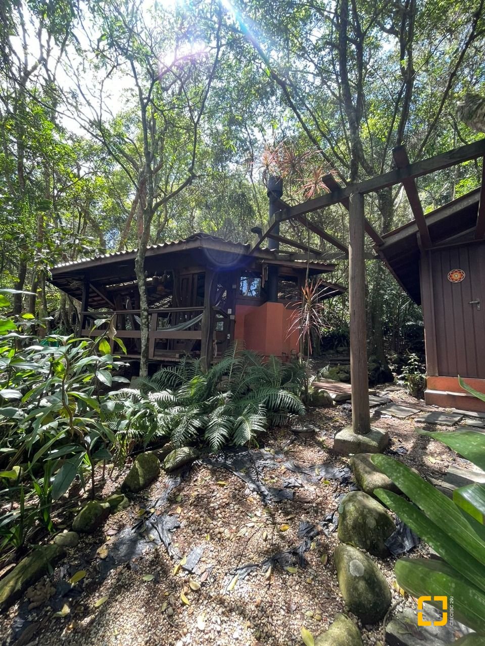 Sítio com 250m², 8 quartos, 2 garagens, no bairro Ratones em Florianópolis